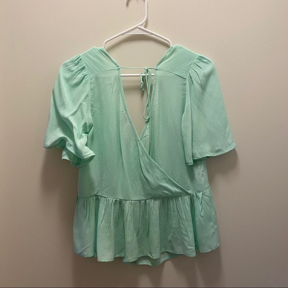 Oversized wrap top - Picture 4 of 5